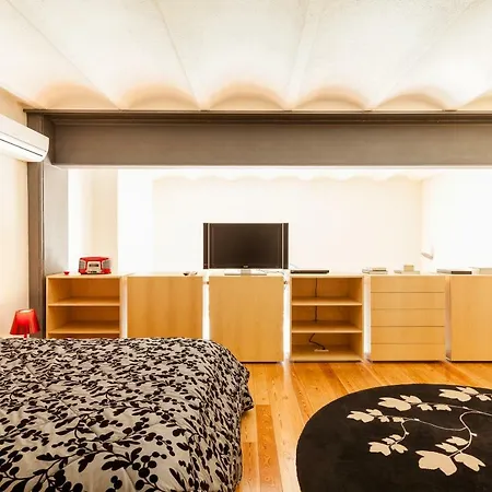 Апартаменты Modern Loft With Sunny 130sqm Terrace! Лиссабон