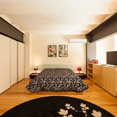 Modern Loft With Sunny 130sqm Terrace!